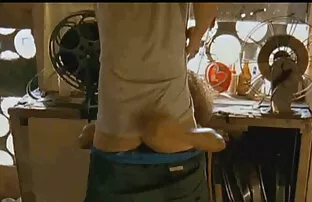 XXX 美しい自然な胸 女性 でも 安 心して 観 れる 無料 動画