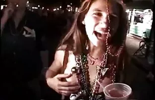 XXX かわいいブロンド作るあなたsexier アダルト 女 動画