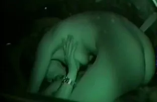 XXX 彼らは彼がglabrous CRで使用したピンクのおもちゃを持っています 官能 動画 女性 向け