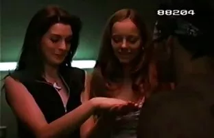 XXX -セクシーなブロンドレナパベル犯さと油を塗った 女性 アダルト av