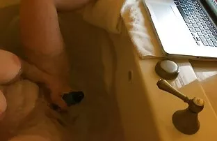 XXX MILF成熟した漁獲物カップル左のqrコードを読み取ろ 無料 av 女性