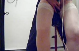 XXX ドイツの雛の広がりの足と肛門のドリル 女性 無料 動画 アダルト