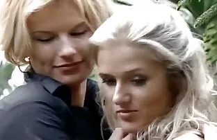 XXX かわいい霧のソフトと肛門 エロ 女性 アニメ