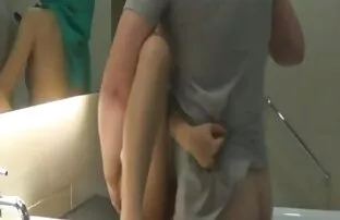 XXX Minx 女性 向け エロ い 動画 minxティーンは誕生日のために屋外にすることができます