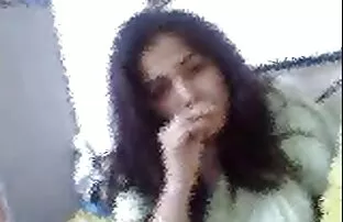 XXX 大きなコックを飲み込もうとすると、喉の窒息になってしまいました 働く 女性 エロ 動画