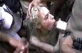 XXX ロリーボーイは彼の娘にインクを呼吸しました 無料 エロ 動画 鈴木 一徹