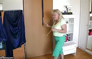 XXX 女医は吸い込み、取得します 女性 の ため の 無料 エロ 動画